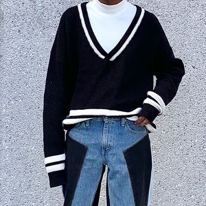 V-neck Knit Sweater Varsity